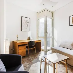https://porta-romana-comfortable-flat-con-balcone.it-lombardy.com