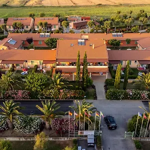 https://rosa-dei-venti-vada.it-tuscanyhotel.com